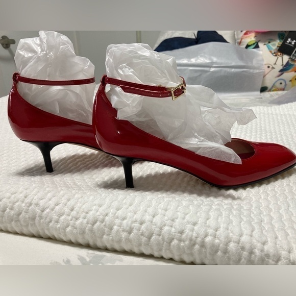 KATE SPADE RED PATENT LEATHER SHOES - Size 7 1/2 - Picture 6 of 10